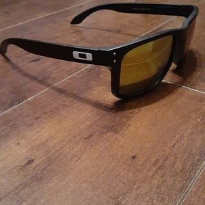 OAKLEY HOLBROOK SUNGLASSES